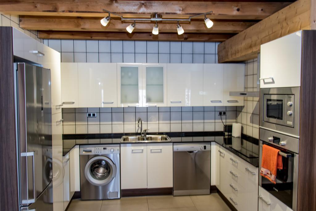Plaza Apartamentos Бинефар Экстерьер фото
