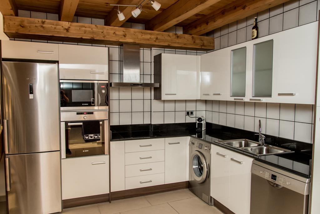 Plaza Apartamentos Бинефар Экстерьер фото